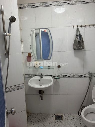 Bán căn 2PN 2wc Block A cc Hiệp Thành 3, TDM, DTSD 80m2, vào ở ngay