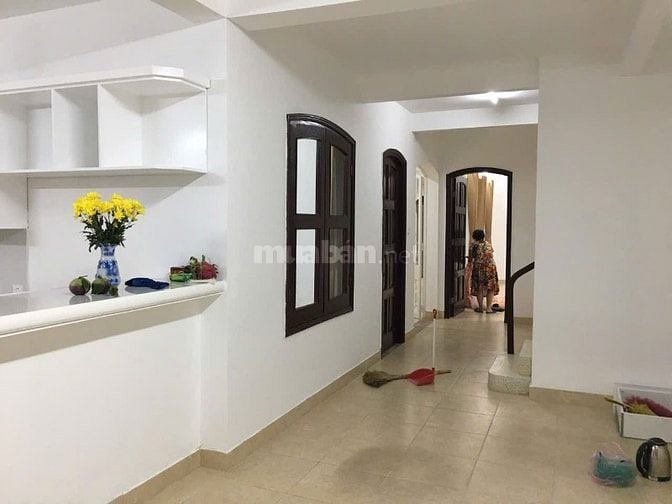 Giảm 15 Tỷ Bán Gấp Biệt Thự Nội Bộ Nguyễn Văn Trỗi, 8x30m, 210m2, 2Lầu