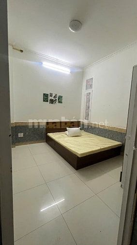 Chính chủ cho thuê phòng Full nội thất Tách Bếp Cực rộng giá 3tr6