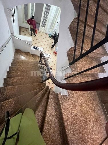 10,5 tỷ nhà mặt phố La Thành to,tìm đâu ra căn thứ hai, vỉa hè oto đỗ
