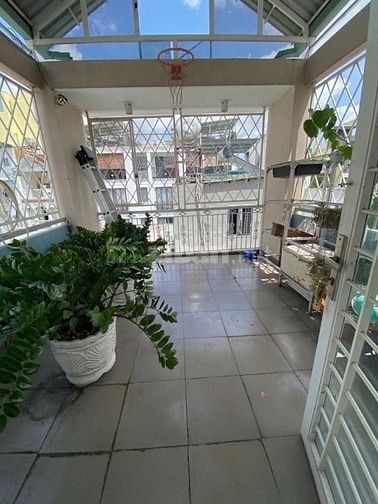 Nhà mới 4 tầng 5PN, trước nhà 4m, 45m2( 3.7x12m) Trường Sa Phú Nhuận