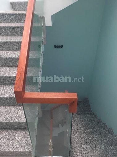 Cho thuê nhà Mặt Tiền CMT8 quận 3 TPHCM