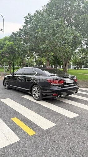 Bán Lexus LS460L, sản xuất 2014. Xe đi ít cực mới.