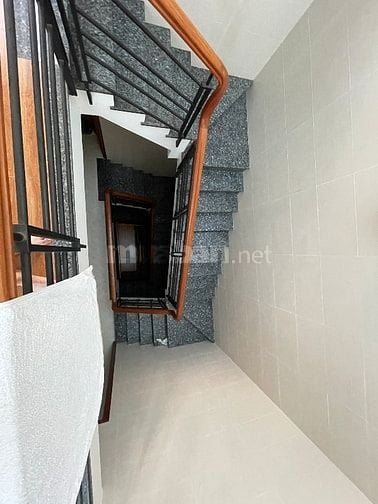 Cho thuê Nhà mặt phố tại Dương Hồng Garden House, Nguyễn Văn Linh, Bìn
