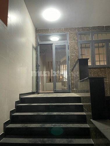 Cho thuê Nhà mặt phố tại Dương Hồng Garden House, Nguyễn Văn Linh, Bìn
