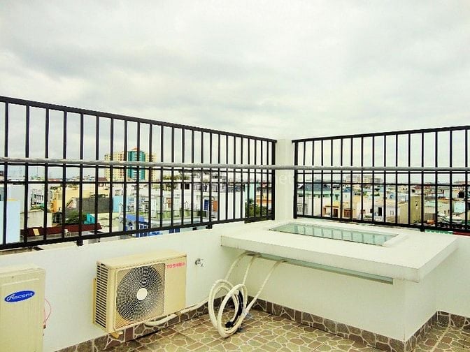Lộ chính + hẻm > 12m, xe 50 chỗ vào được thoải mái