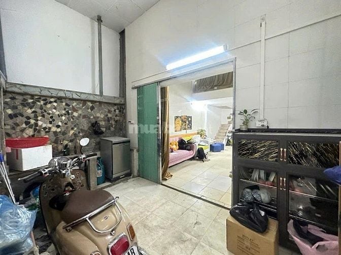 Bán Đất Tặng Nhà Bạch Mai 6 Tỷ Mặt Tiền 6,5m², 2T x 50m², KD Đỉnh