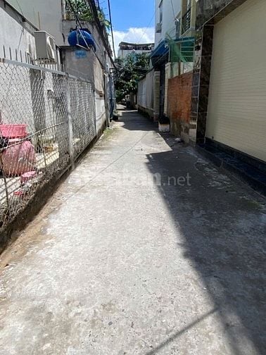 Mặt Tiền HXH  Rộng 5 M . Ngang 5M P. Phú Thuận DT: 70m2 Chỉ hơn 6 Tỷ t
