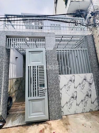 Mặt Tiền HXH  Rộng 5 M . Ngang 5M P. Phú Thuận DT: 70m2 Chỉ hơn 6 Tỷ t