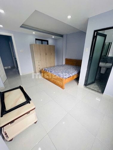 Mặt Tiền HXH  Rộng 5 M . Ngang 5M P. Phú Thuận DT: 70m2 Chỉ hơn 6 Tỷ t