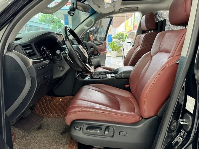 Bán Lexus LX570 sản xuất 2019, 1 chủ từ mới, tên công ty, biển Hà Nội.