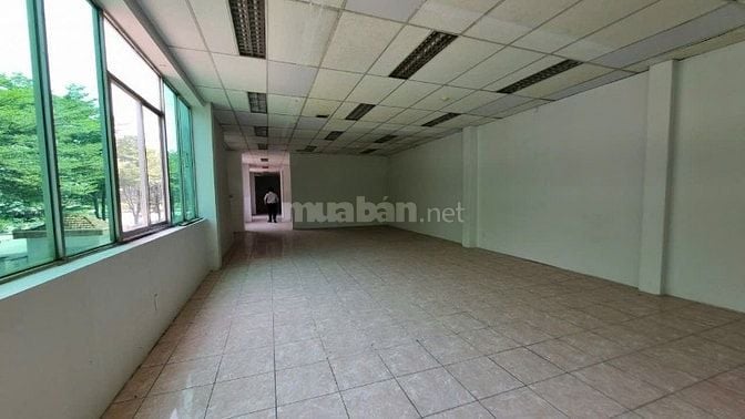 Cho thuê kho xưởng Bến Lức , Long An , KV : 3.500m2 , xưởng : 1.900m2