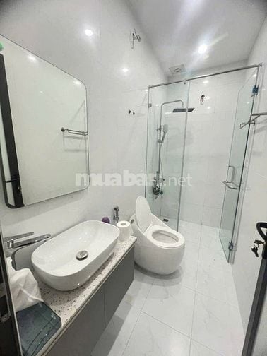 CHÍNH CHỦ BÁN NHÀ KÈM NỘI THẤT Đ NGUYỄN THANH TUYỀN, TÂN BÌNH, GIÁ TỐT