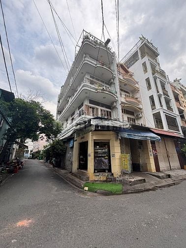 Góc 2MT hẻm 666 đường 3/2 ngay Xi Grand Court 5 tầng giá 25.9 tỷ