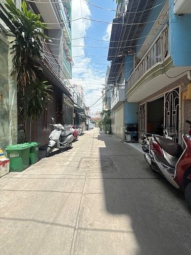 💥BÁN GẤP NHÀ 4 TẦNG-NGAY NGÃ TƯ 4 XÃ-43M2-HXH-CHỈ 5 TỶ 💥
