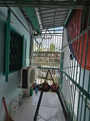 2,96tỷ Nhà 2 lầu P8Q8 , cách mt 30 mét vị trí đẹp SHR khu hiện hữu