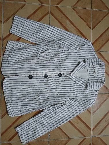 Cần thanh lý áo vest J&P Fashion, Váy - Giá 80k 2 cái.