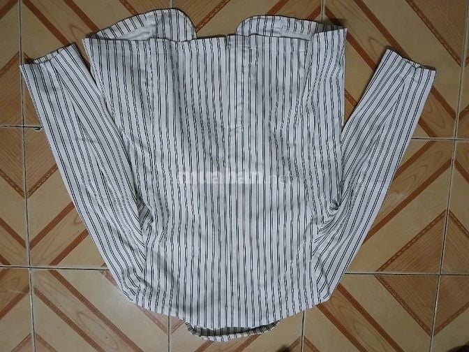 Cần thanh lý áo vest J&P Fashion, Váy - Giá 80k 2 cái.