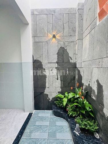 BÁN NHÀ MỚI HOÀN THIỆN - GẦN CHỢ , BỆNH VIỆN 5 x 21m SHR