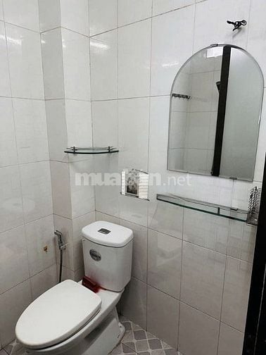 Cho thuê nhà hẻm 3m(BG)Trịnh Đình Trọng, P.H.Thạnh, Q.T.Phú giá 8.5tr