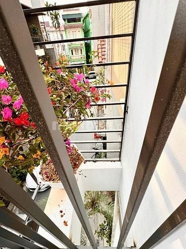 Dòng Tiền Ổn Định 70tr/Tháng! Tòa Nhà Căn Hộ Gia Thụy, Long Biên. 