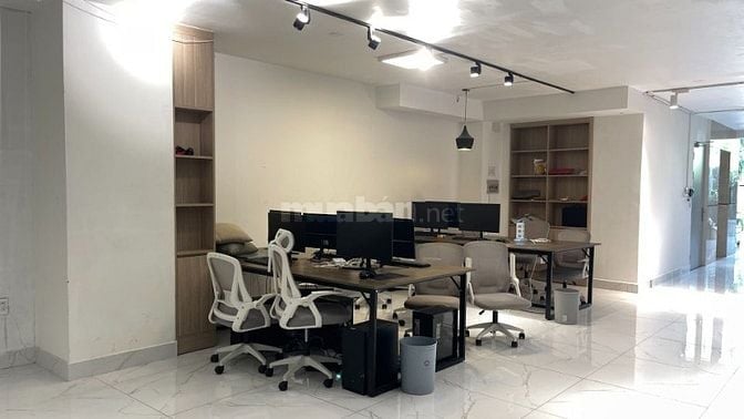 Cho thuê văn phòng tầng trệt tòa nhà Cư xá Bắc Hải