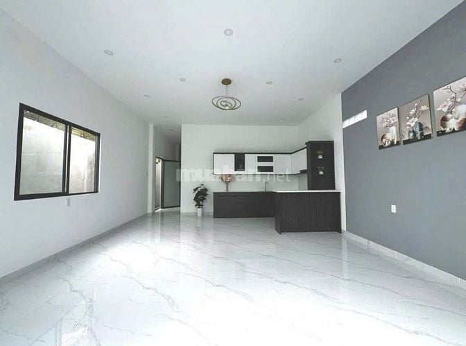 Bán nhà còn mới. DT 100m2 ở đường Lý Thường Kiệt - Hóc Môn 920 triệu