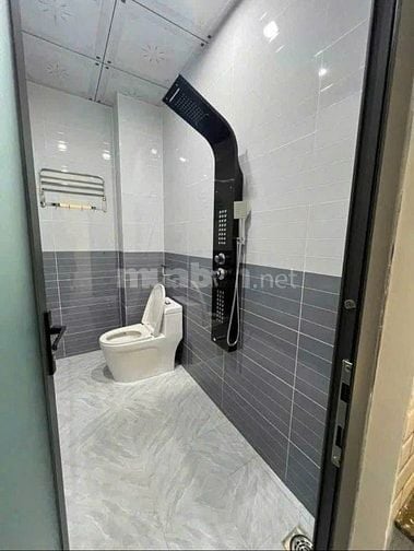 Bán nhà còn mới. DT 100m2 ở đường Lý Thường Kiệt - Hóc Môn 920 triệu
