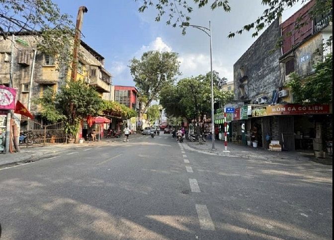 HIẾM! Bán đất đẹp Bách Khoa, DT 130 M2, MT 6,5 m, vị trí đắc địa!