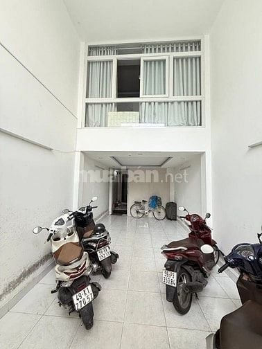 🏡 BÁN NHÀ SIÊU HOT – HOÀNG DIỆU, P.4, Q.4 – GIÁ CHỈ 2 TỶ 450 TRIỆU 🔥