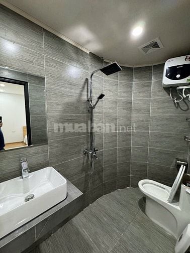 CCMN BÁCH KHOA 67M2 THANG MÁY 12 PHÒNG FULL PCCC 50TR/THÁNG Zalo/gọi ngay 0398.55.8888