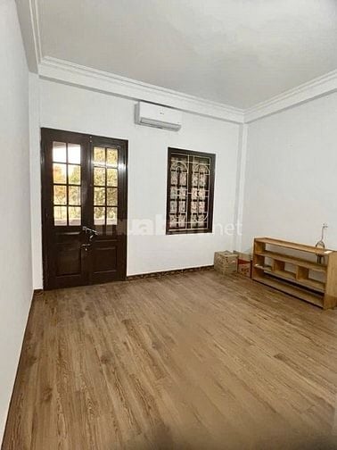 Giảm 3 tỷ!!! Nhà mặt phố Đền Lừ 2, Hoàng Mai, Dt 55m2, 5t, mt 4.2.