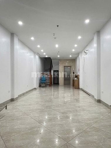 CHO THUÊ NHÀ LÀM VĂN PHÒNG, SHOWROOM –  NHÀ MỚI XÂY, THANG MÁY