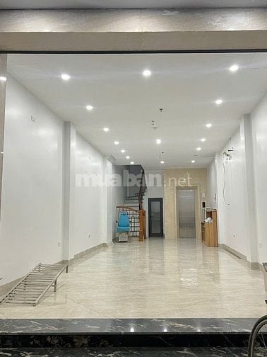 CHO THUÊ NHÀ LÀM VĂN PHÒNG, SHOWROOM –  NHÀ MỚI XÂY, THANG MÁY