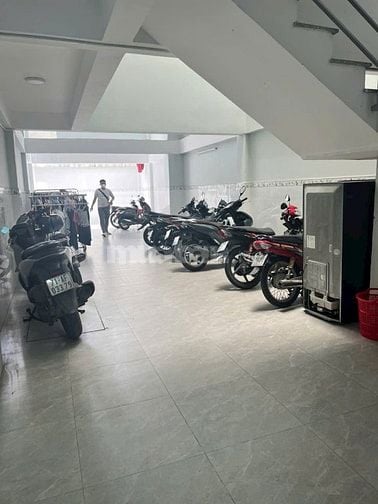 Bán căn hộ dịch vụ bên Dương Quảng Hàm, Phường An Nhơn ( P6 cũ ) 