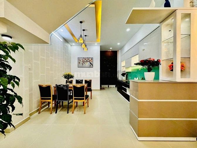 Bán nhà riêng tại Nguyễn Thanh Tuyền, P.2, Tân Bình, DT 45,5m2