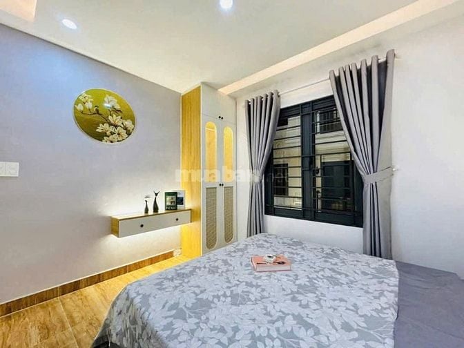 Bán nhà hẻm oto ngay Thích Quảng Đức,Pn. Nhà SHR chốt 3tỷ150/54m2