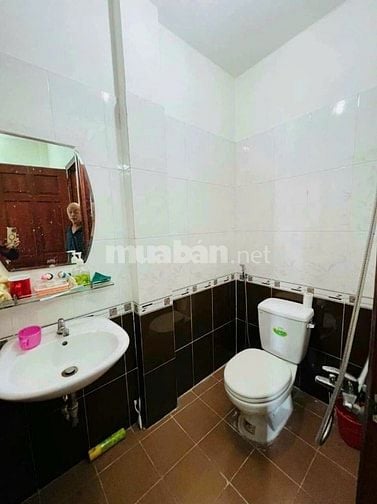 NGỘP BANK BÁN GẤP NHÀ Q7 Đ.LÊ VĂN LƯƠNG 61M2/1TY850, SỔ RIÊNG, HẺM 5M