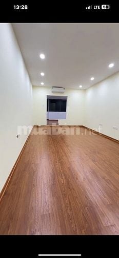 Bán tập thể p405 nhà E3 cầu thang 1 - Phương Mai 