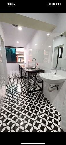 Bán tập thể p405 nhà E3 cầu thang 1 - Phương Mai 