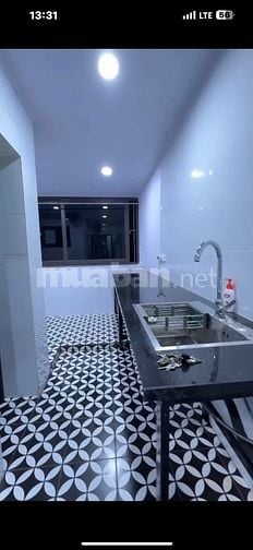 Bán tập thể p405 nhà E3 cầu thang 1 - Phương Mai 