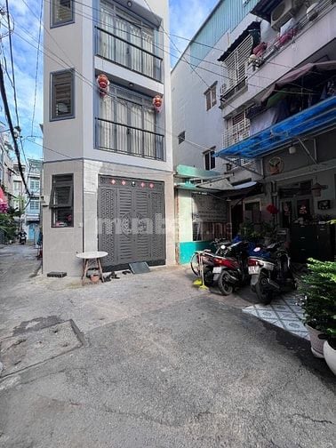 Hiếm bán đất 29m2 hẻm oto sạch 20m ra mặt tiền đất trống tiện xây mới