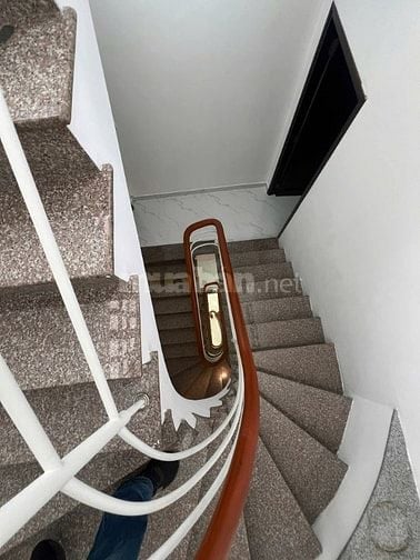 Bán nhà hẻm 175 đường Nguyễn Biểu, Phường 2, Quận 5