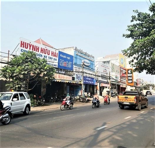 Bán tòa nhà mặt tiền phạm văn thuận 4 tầng, 1500m2 sàn, sẳn HĐ thuê