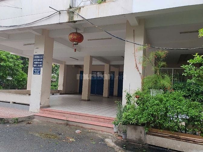 Bán căn hộ lầu 2 chung cư 44Bis Phan Liêm