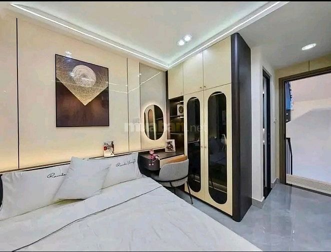 Bán gấp nhà Nguyễn Tiểu La, p.8, Quận 10. Giá 3,05 tỷ/52m2, hẻm xe hơi