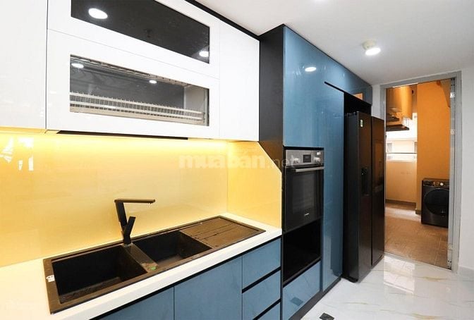 Bán căn hộ Cosmo City Quận 7. Vị trí đắc địa: 99 Nguyễn Thị Thập, Quận