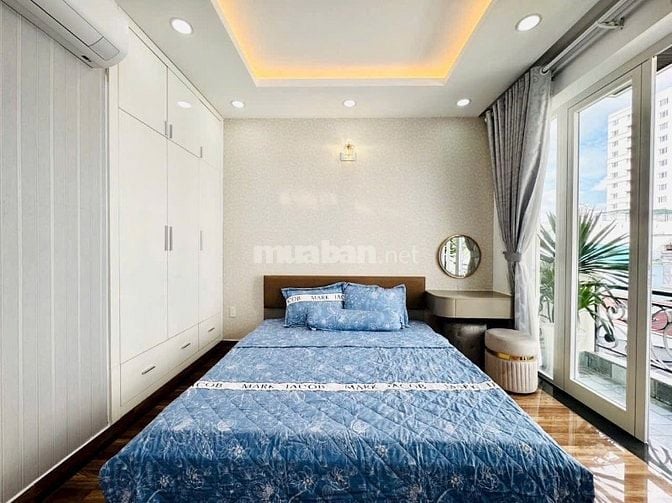 NHÀ MỚI 4 TẦNG FULL NỘI THẤT,5PN,5WC,PK,BẾP,ĐƯỜNG HOÀNG BẬT ĐẠT,P15,TB