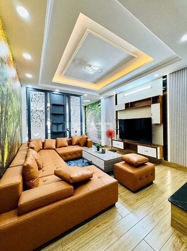 NHÀ MỚI 4 TẦNG FULL NỘI THẤT,5PN,5WC,PK,BẾP,ĐƯỜNG HOÀNG BẬT ĐẠT,P15,TB