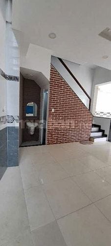 Bán nhà hẻm nhựa 6m, đường số 11, 67 m2, xây 4 tầng BTCT, chỉ 7 tỷ.